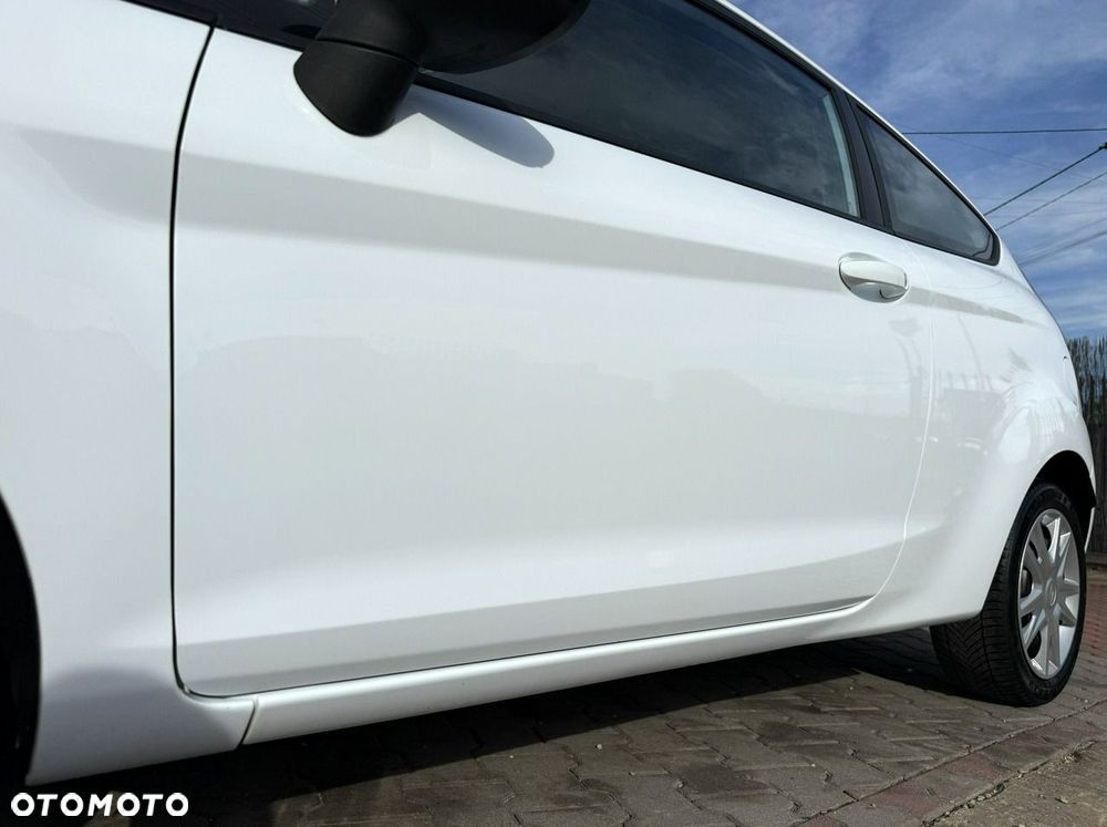 Ford Fiesta 1.25 Ambiente EU5 - 40