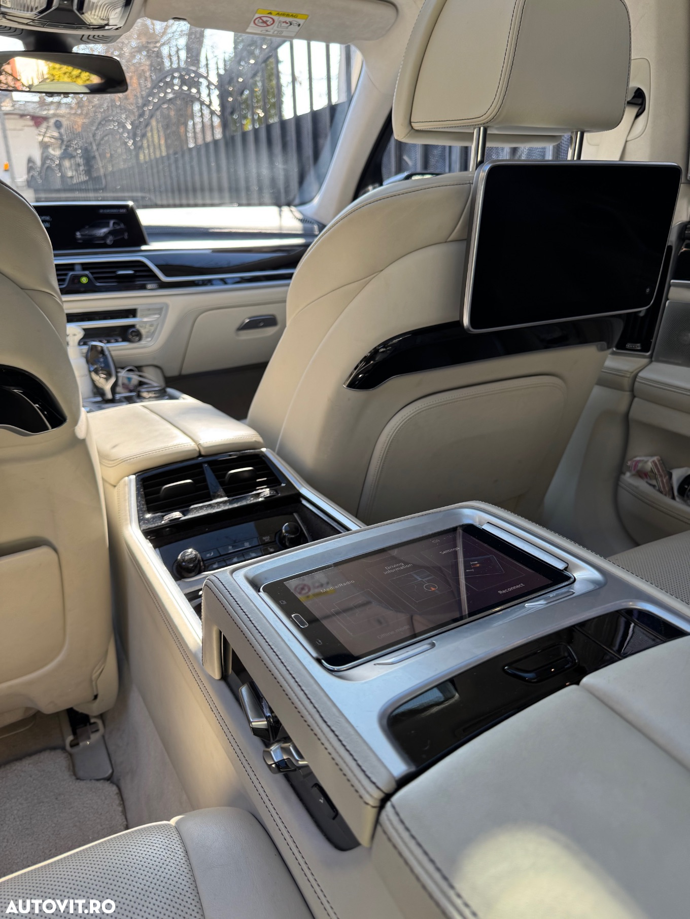 BMW Seria 7 730Ld - 28