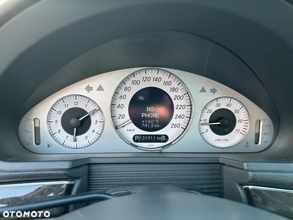 Mercedes-Benz W111 - 16