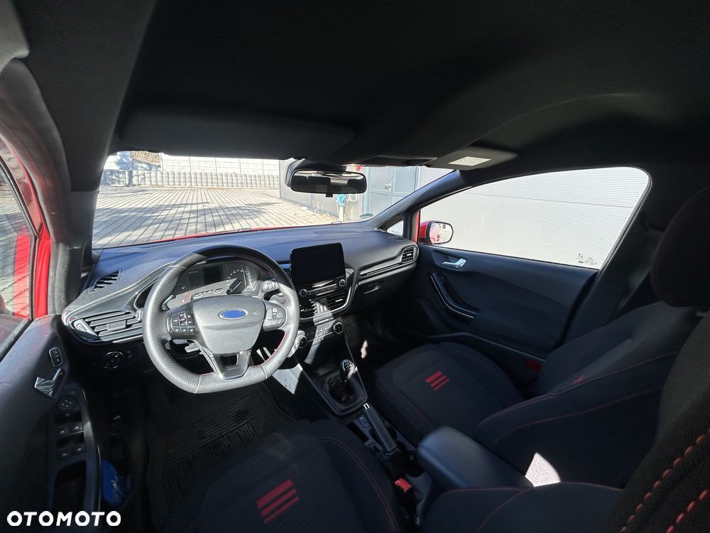 Ford Fiesta 1.0 EcoBoost Hybrid S&S ST-LINE - 19