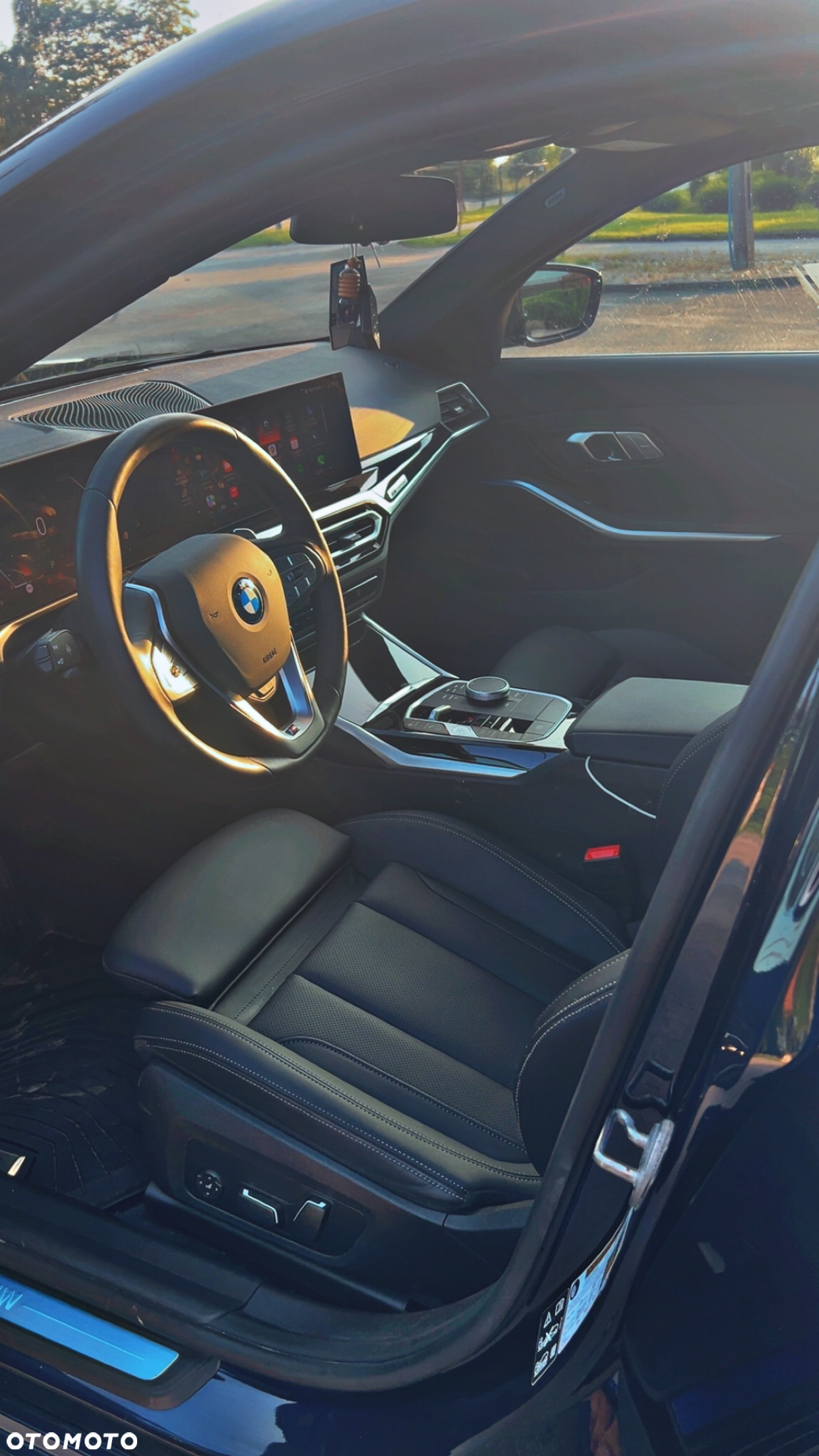 BMW Seria 3 330i Touring M Sport - 37