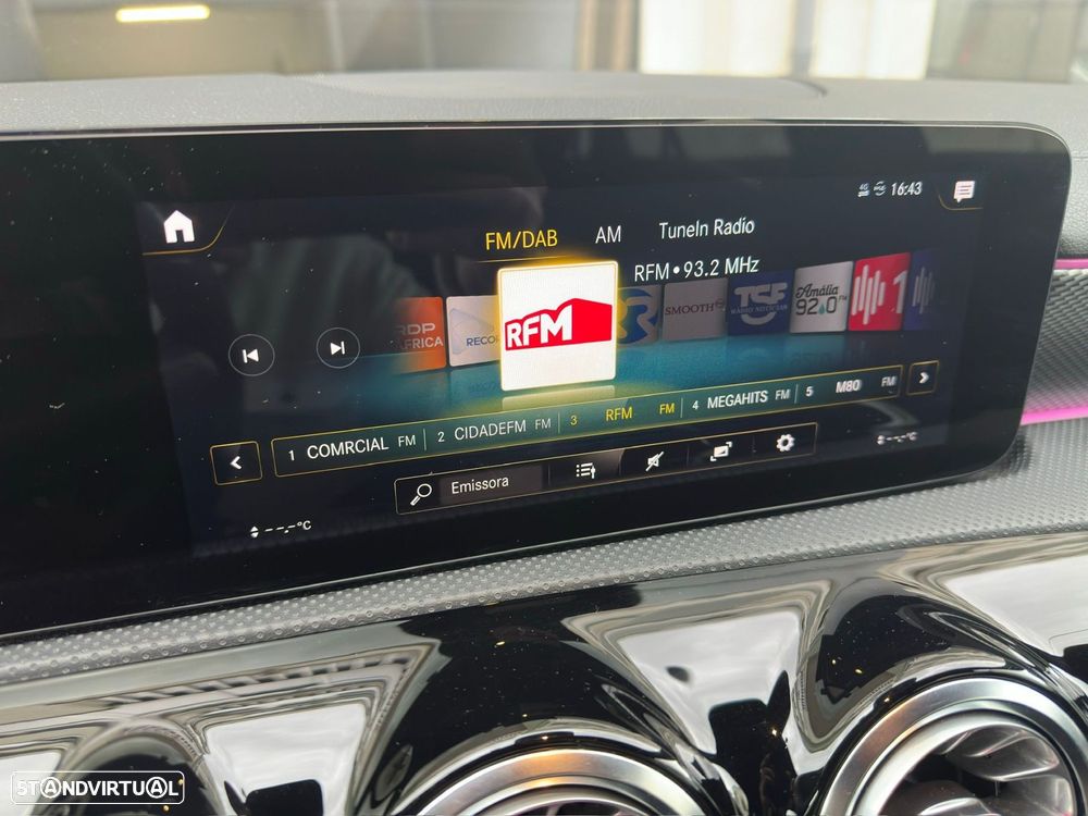 Mercedes-Benz CLA 200 - 18