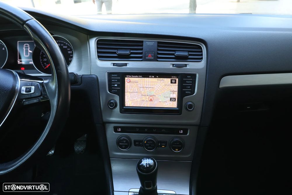 VW Golf Variant 1.6 TDi GPS Edition - 18