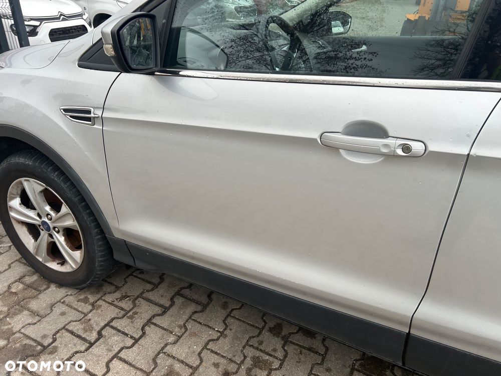 Ford Kuga - 9
