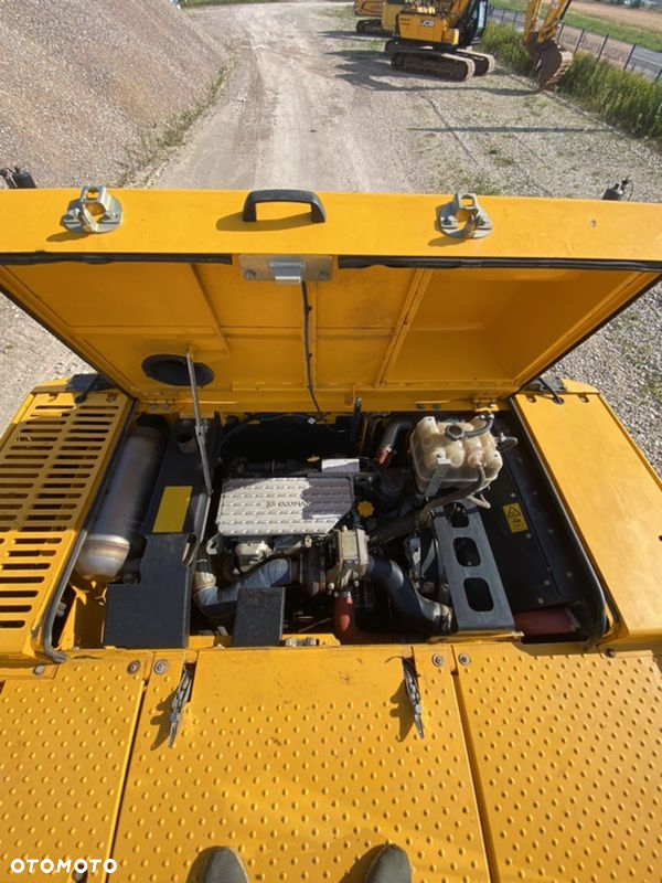 JCB 220 XLC - 14