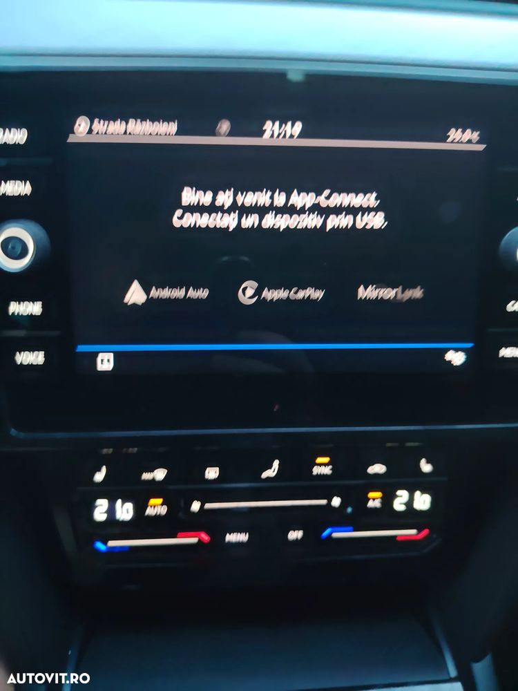 Volkswagen Passat 2.0 TDI SCR Business - 4