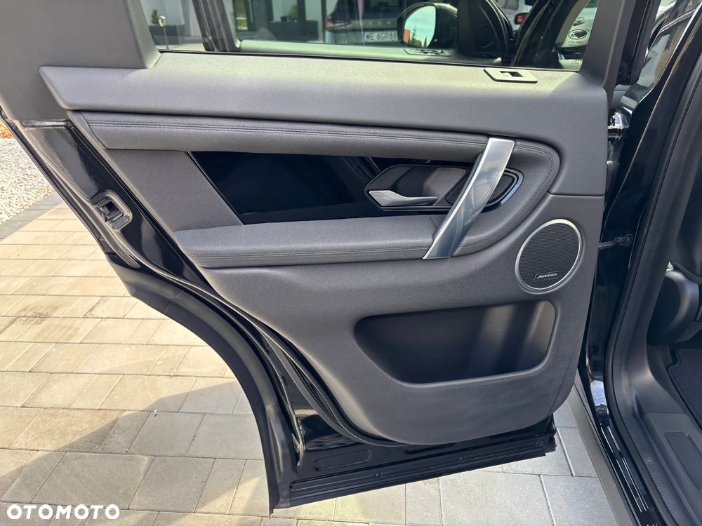 Land Rover Discovery Sport 2.0 D150 - 12
