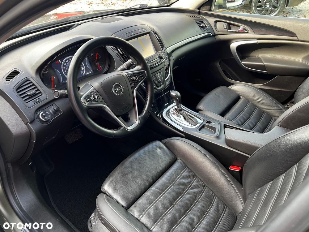 Opel Insignia - 30
