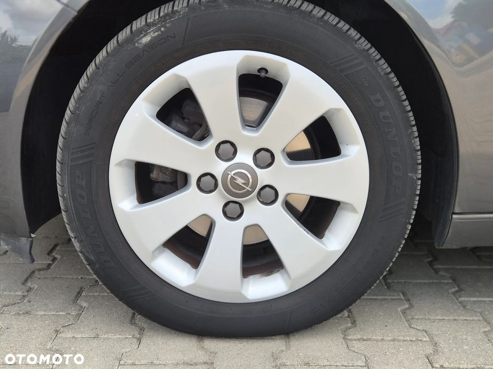 Opel Insignia - 34