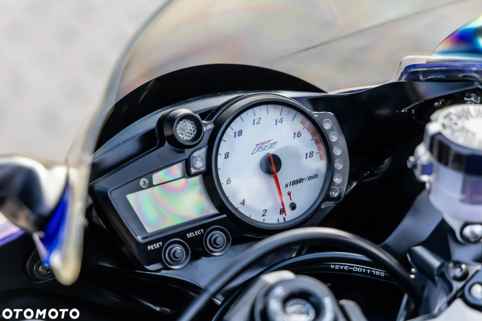 Yamaha R6 - 24