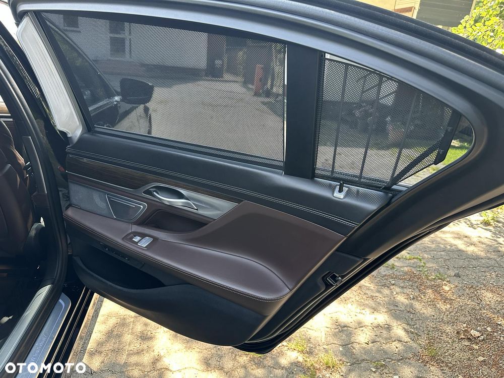 BMW Seria 7 740Le xDrive iPerformance - 20