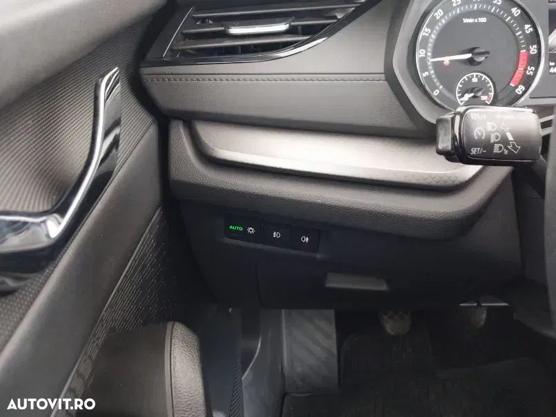 Skoda Octavia 2.0 TDI Ambition - 11