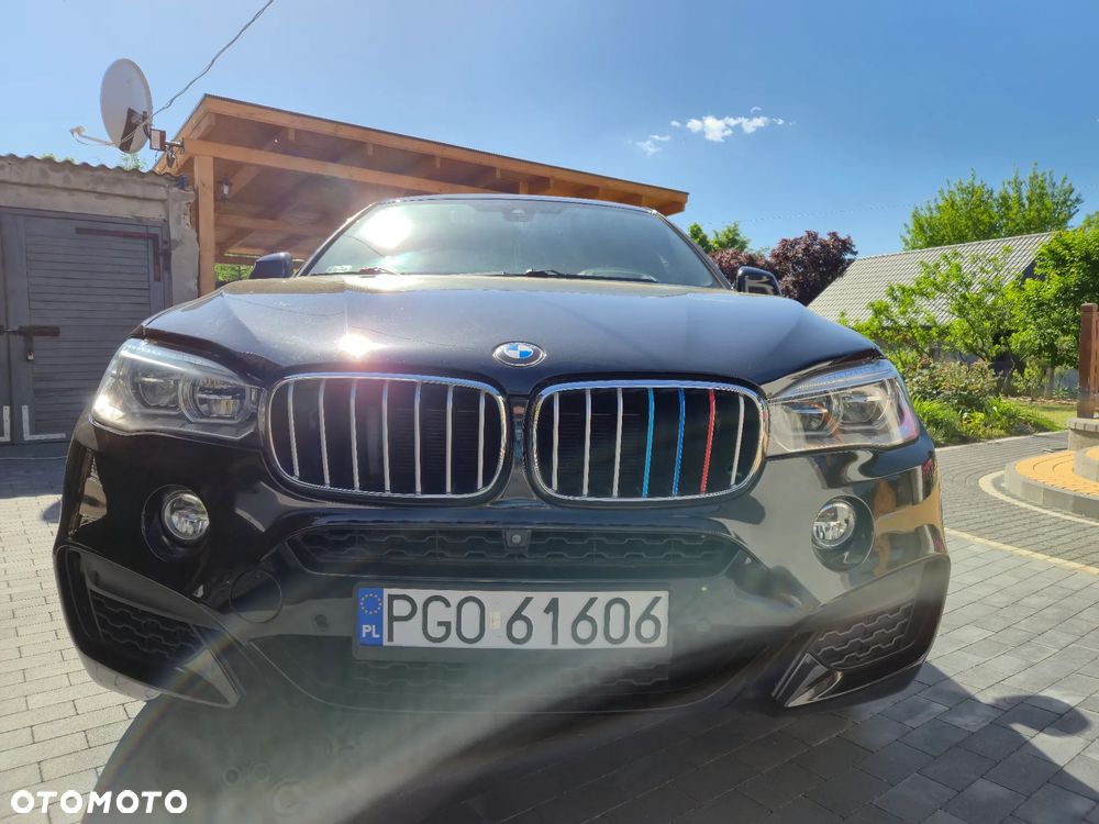 BMW X6 xDrive50i - 9