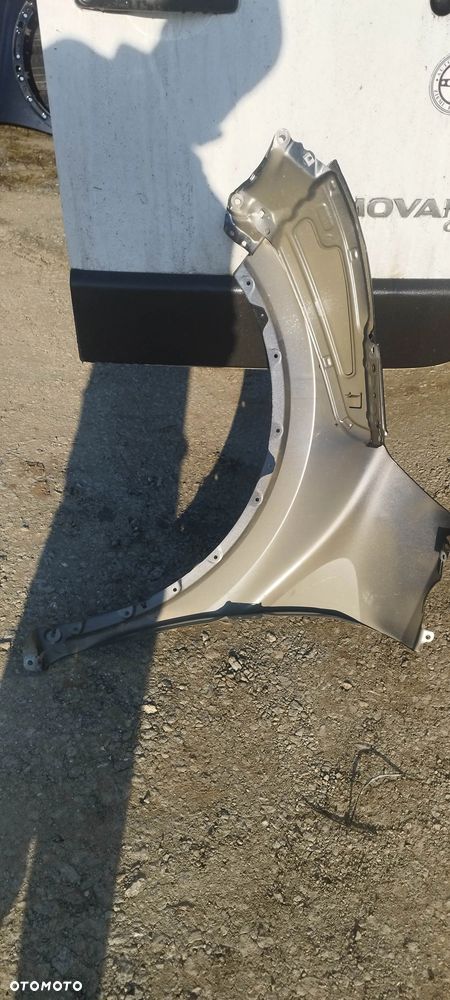 MASKA toyota chr prawy błotnik - 7