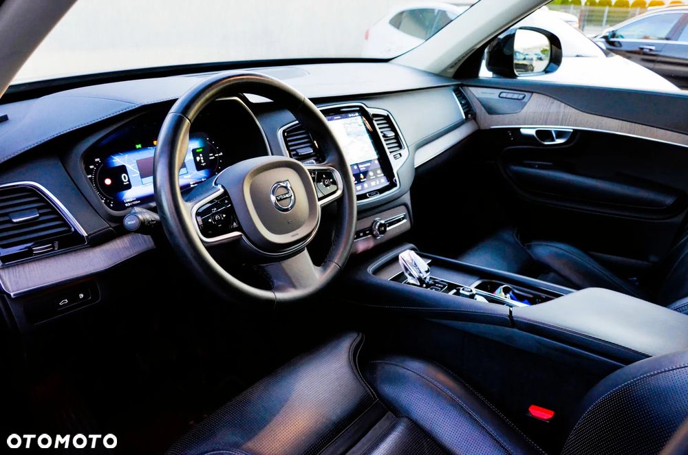 Volvo XC 90 T8 AWD Plus Dark - 19