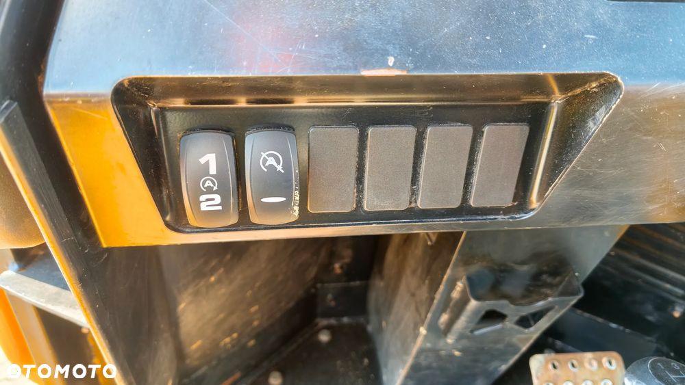 JCB 6 FT - 15