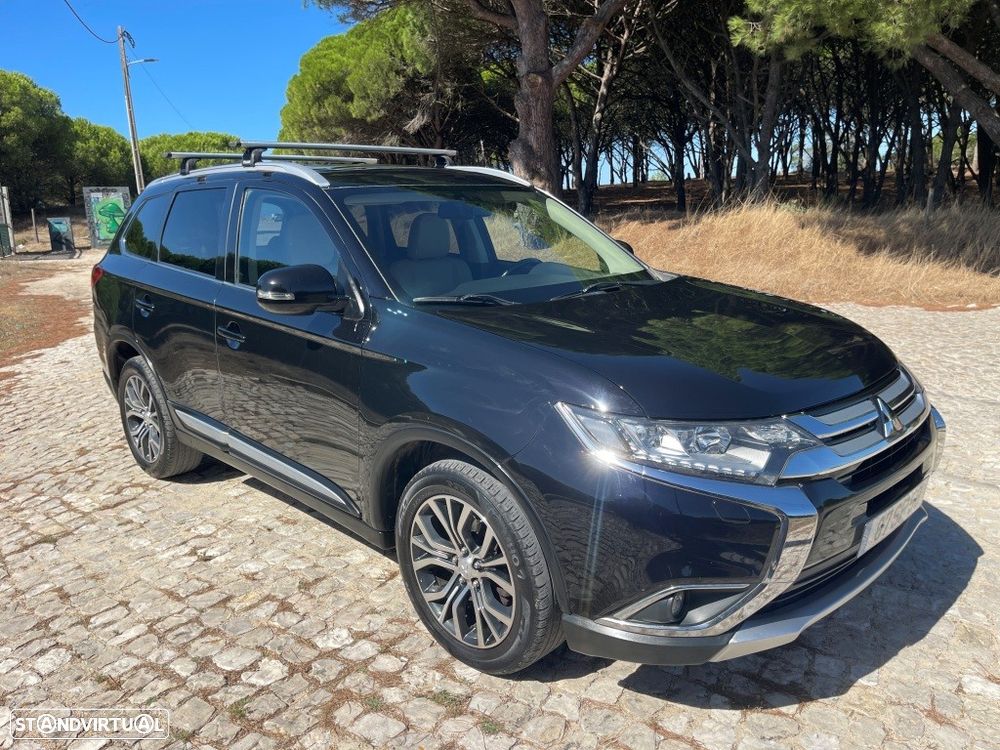 Mitsubishi Outlander 2.2 DI-D Instyle Navi - 3