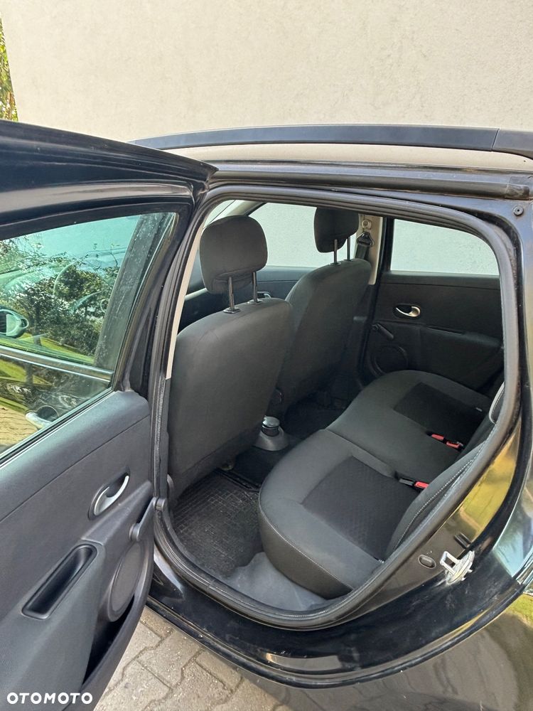 Renault Clio 1.2 16V Alize - 6