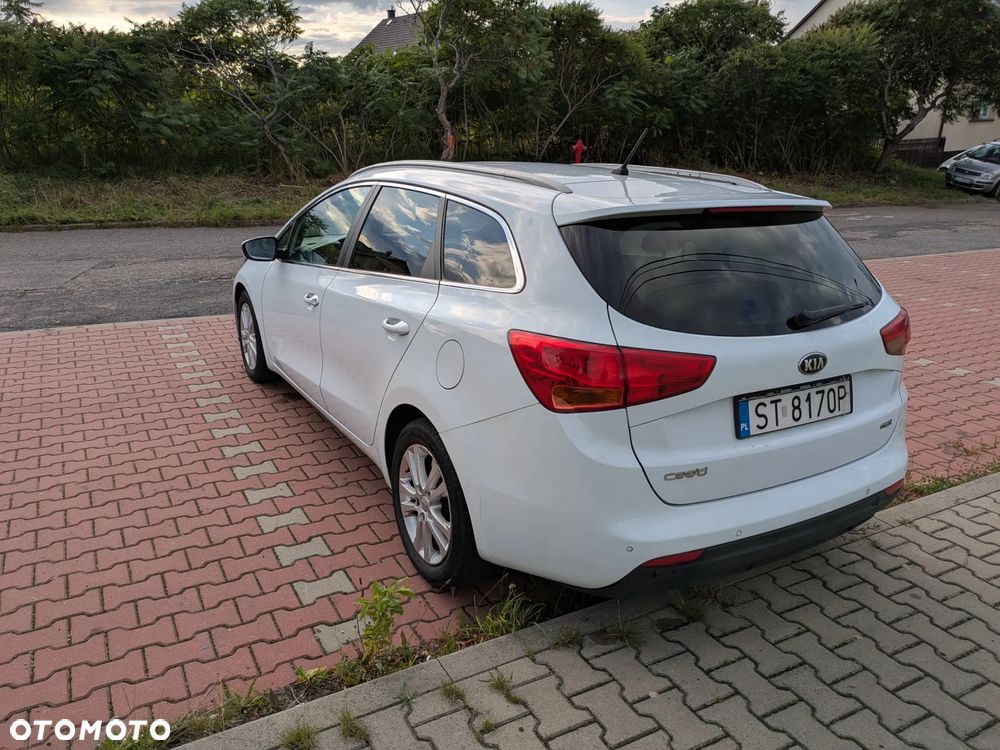 Kia Ceed Cee'd 1.6 CRDi L - 10