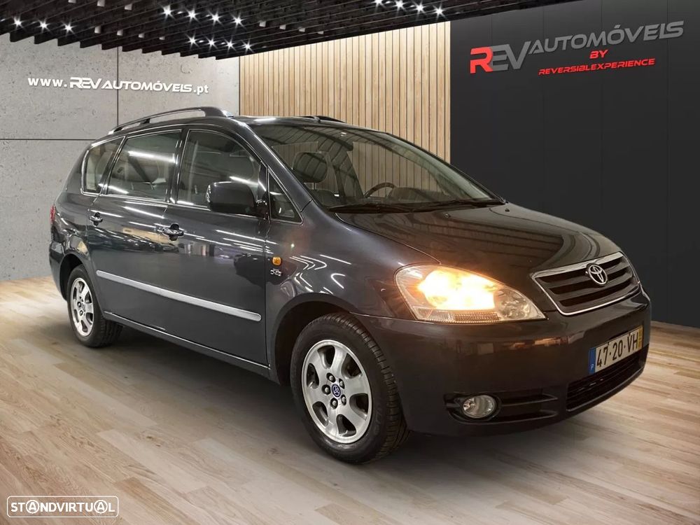 Toyota Avensis Verso 2.0 D-4D Sol TA - 2