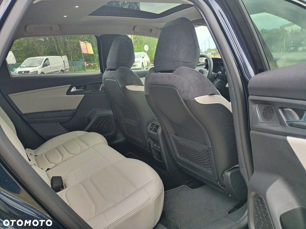 Citroën C5X 1.6 PHEV 225 Hypnos EAT8 - 18