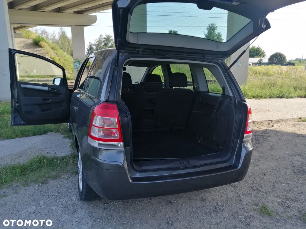 Opel Zafira - 20