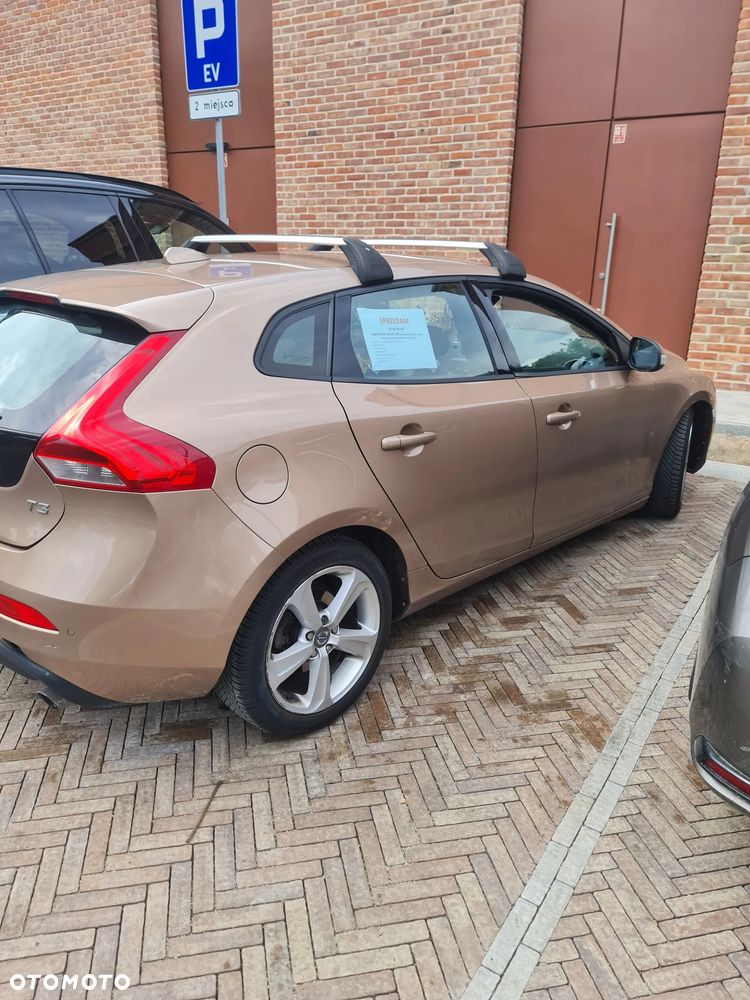 Volvo V40 T3 Kinetic - 3