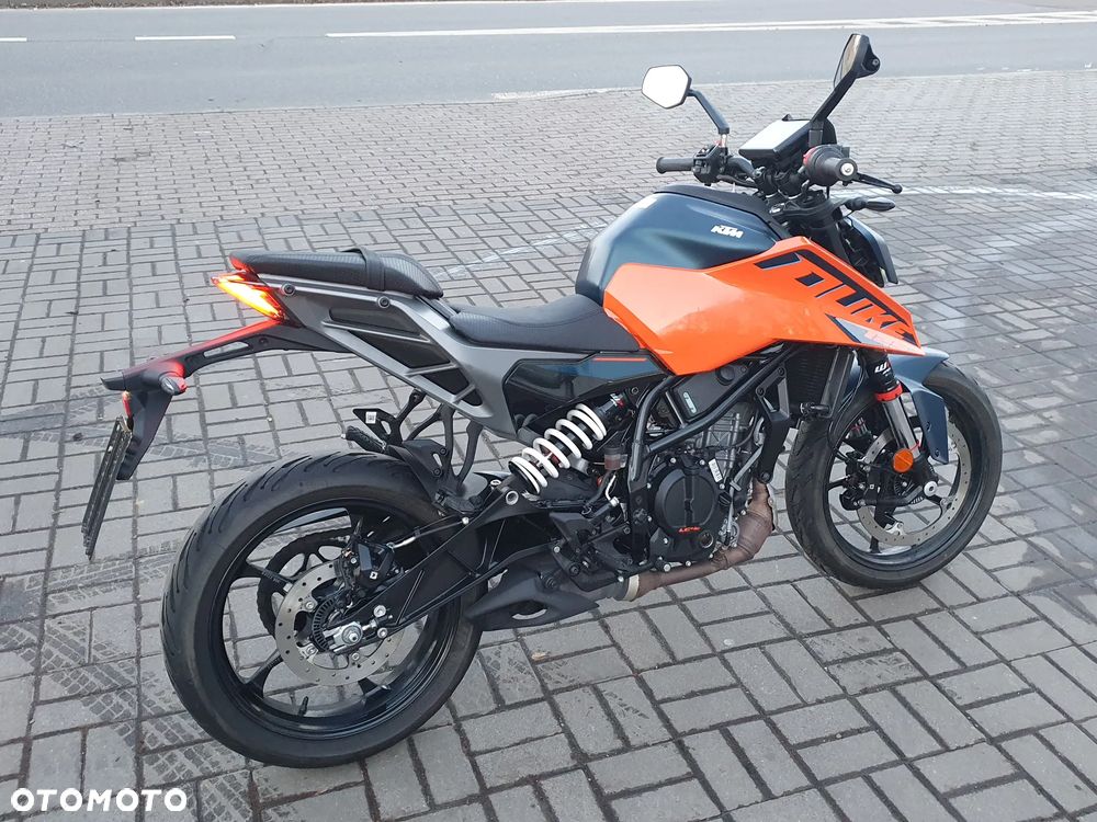 KTM Duke - 16