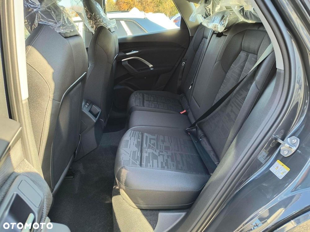 Audi Q5 Sportback - 9