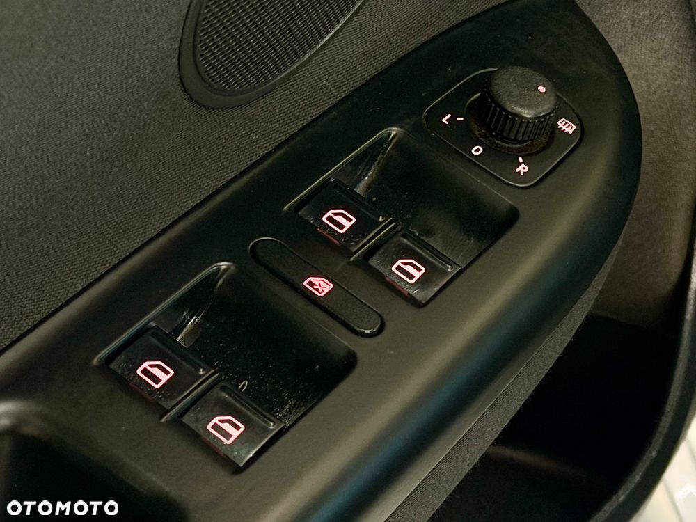 Volkswagen Golf Plus - 14