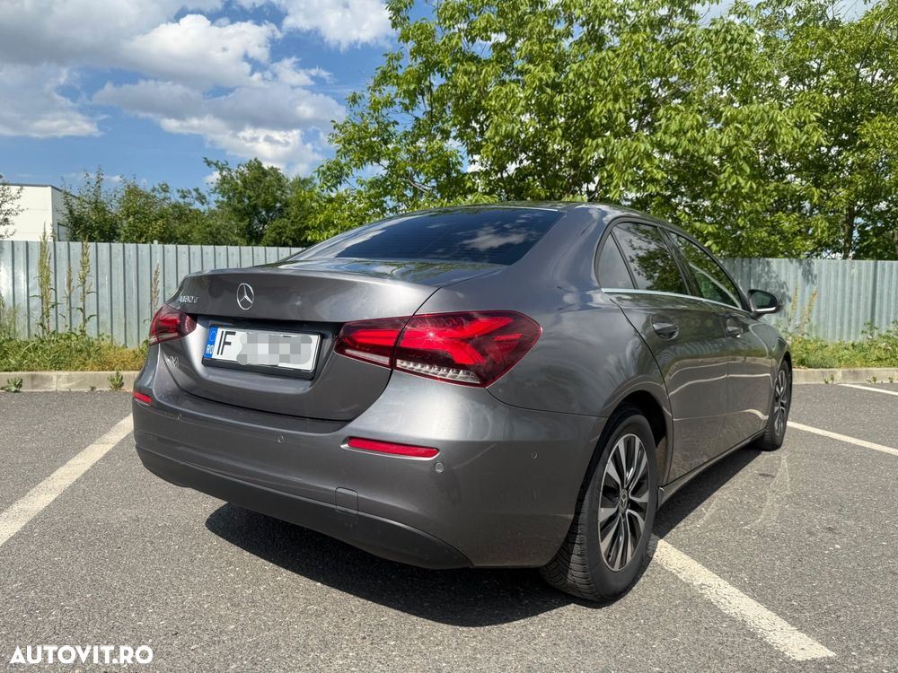 Mercedes-Benz A 180 - 4