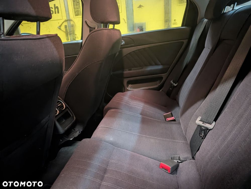 Alfa Romeo 159 1.9JTS Impression - 9