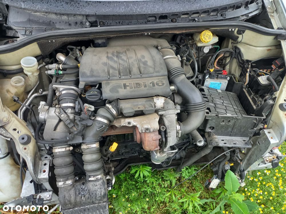 części do Citroen C3 1.6 hdi 5 - drzwi EZRC fotele maska silnik skrzynia fotele klapa - 10