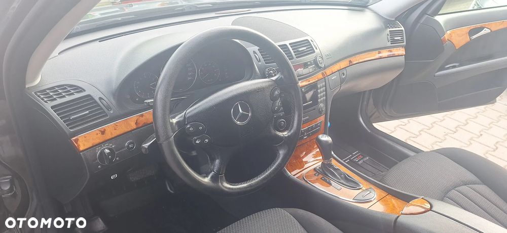 Mercedes-Benz Klasa E 200 Kompressor Automatik Elegance - 10