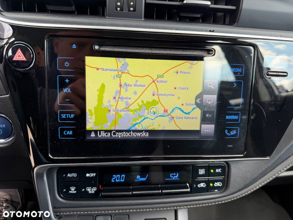 Toyota Auris Hybrid 135 Premium - 18