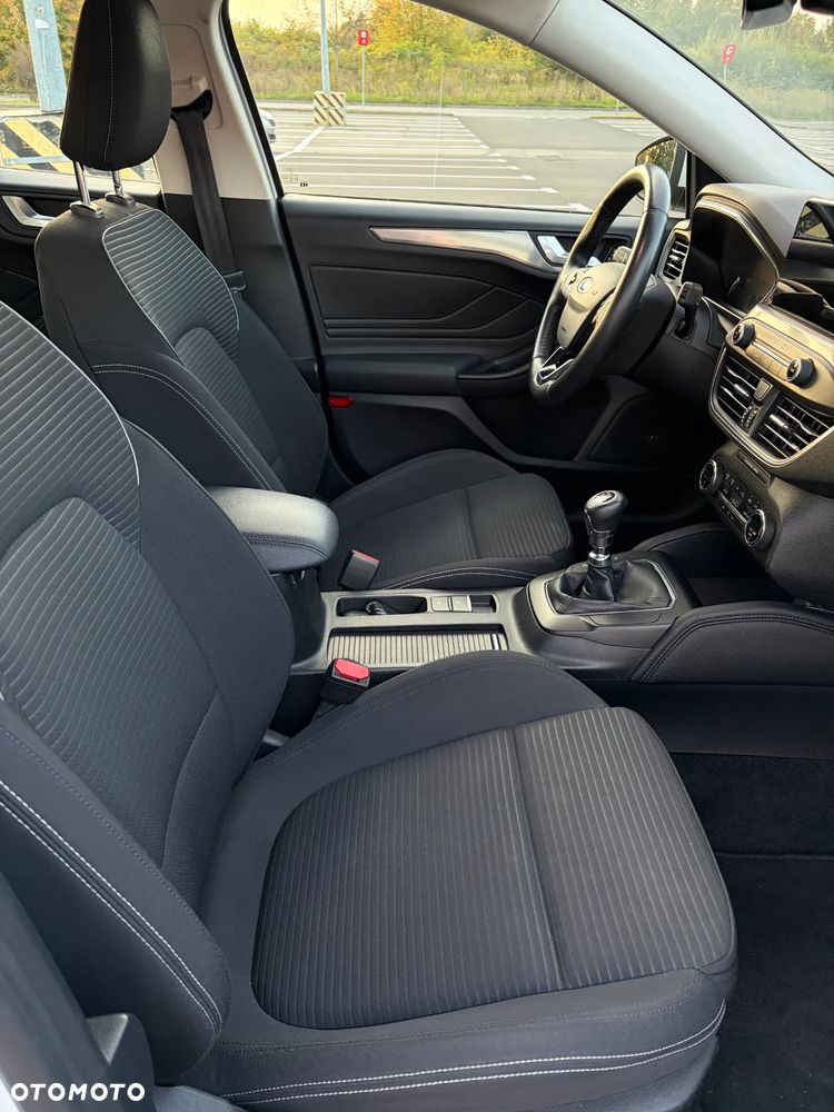 Ford Focus 1.0 EcoBoost STart-Stopp-System TITANIUM DESIGN - 10