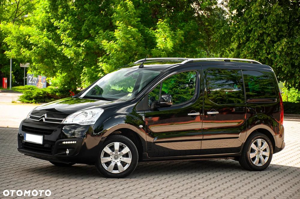 Citroën Berlingo Multispace BlueHDi 120 S&S SHINE - 11