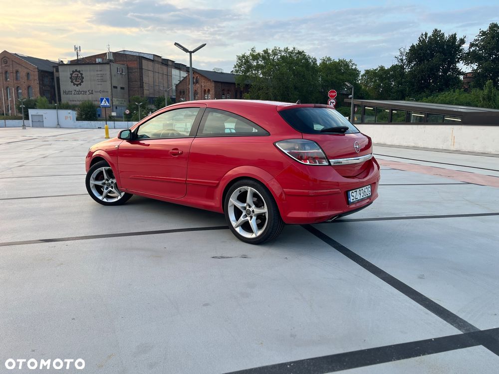 Opel Astra 1.9 CDTI Cosmo - 2