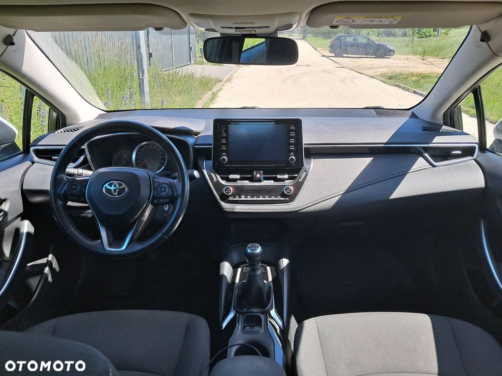 Toyota Corolla 1.6 Comfort - 12