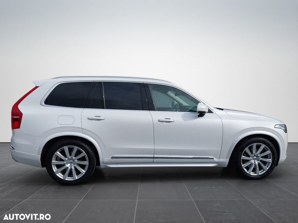 Volvo XC 90 - 7