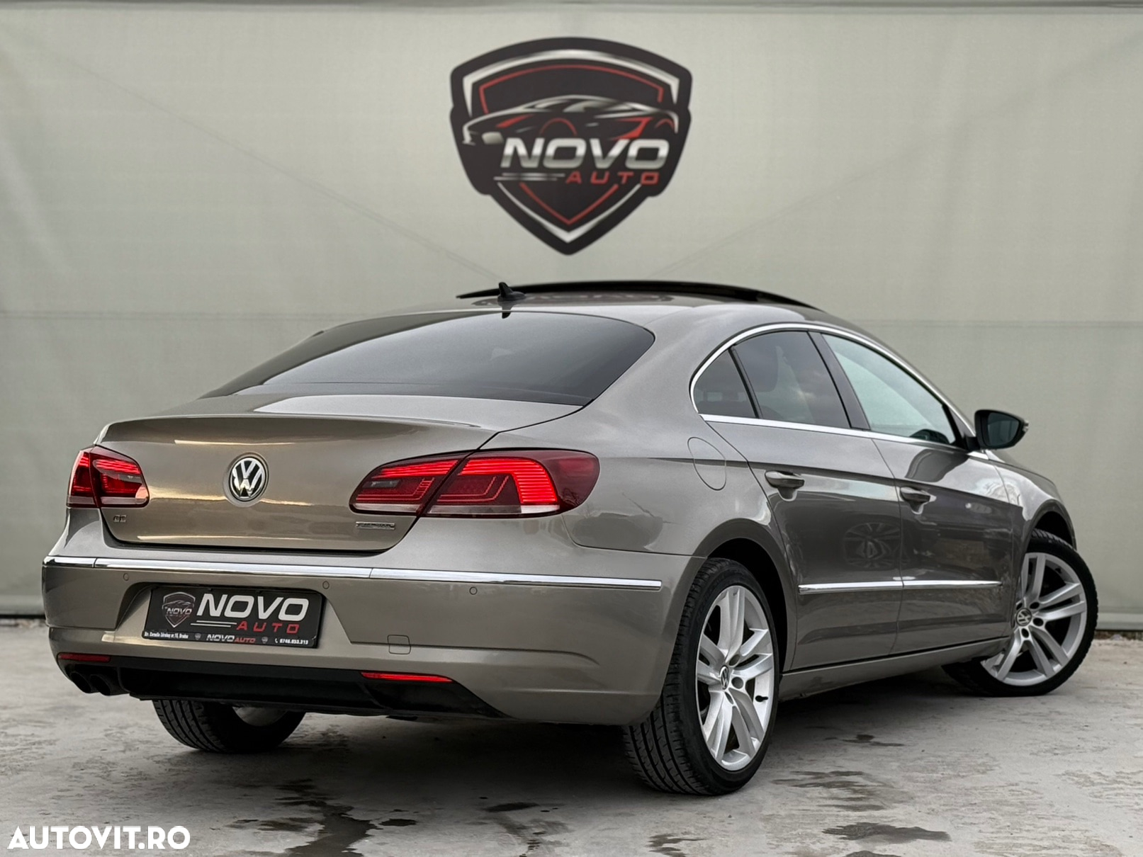 Volkswagen Passat CC 2.0 TDI DSG Exclusive - 4