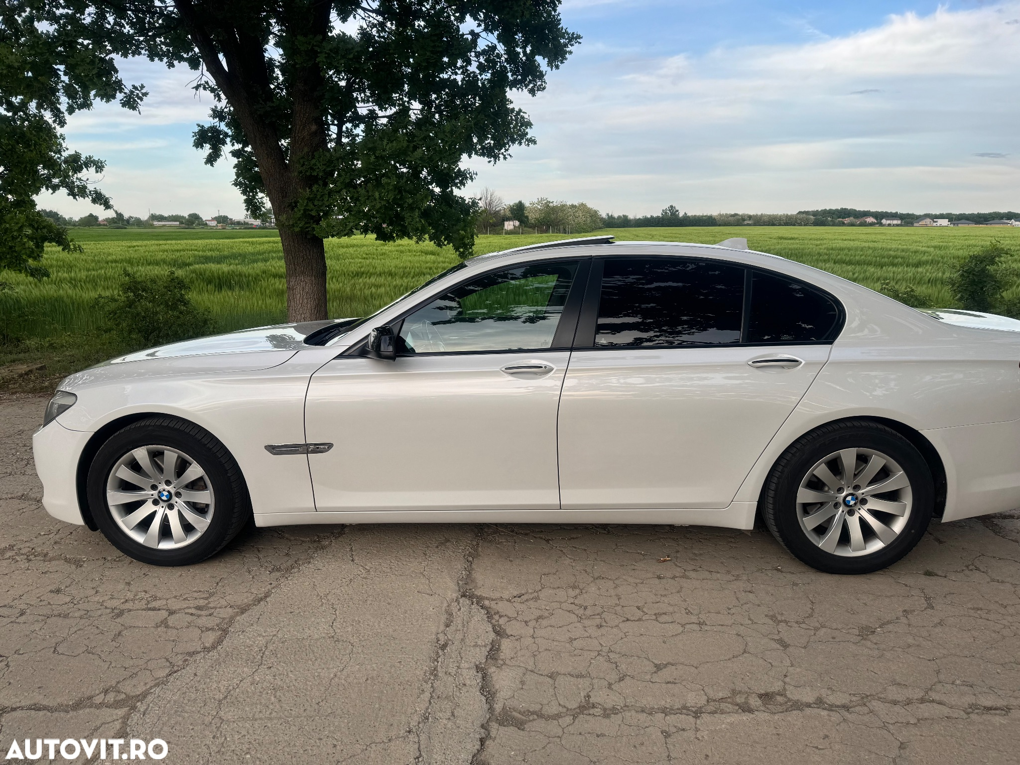 BMW Seria 7 740d xDrive Aut. - 3