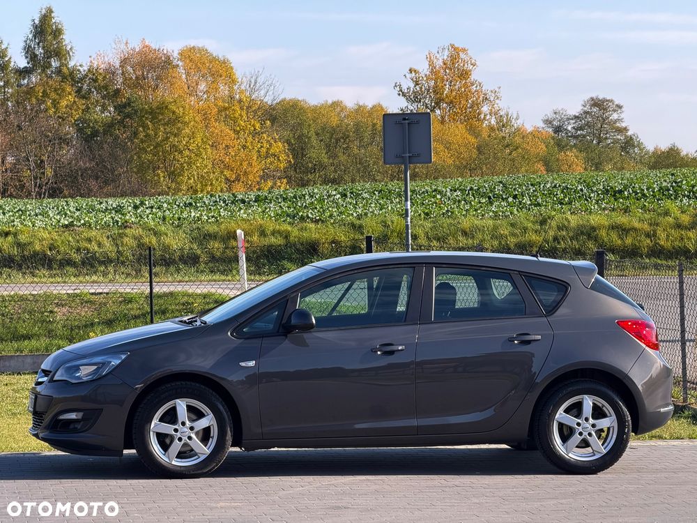 Opel Astra 1.6 Selection - 9
