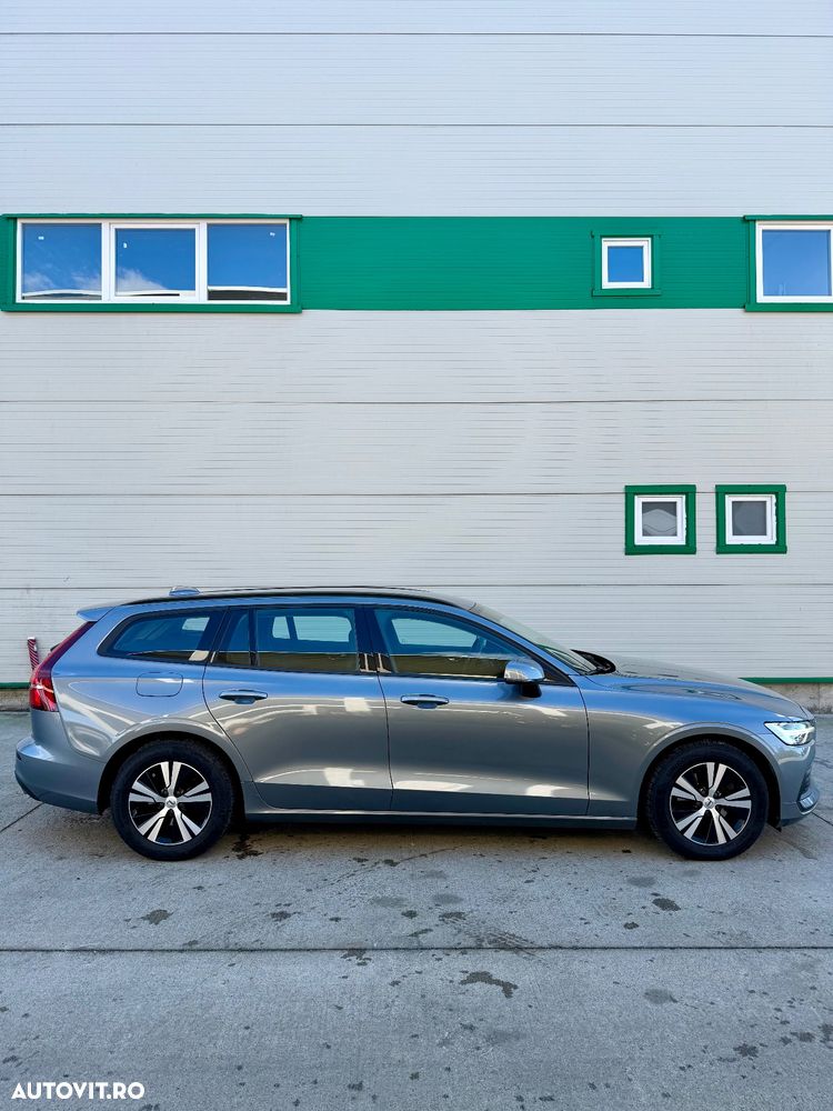 Volvo V60 D3 Momentum Core - 6