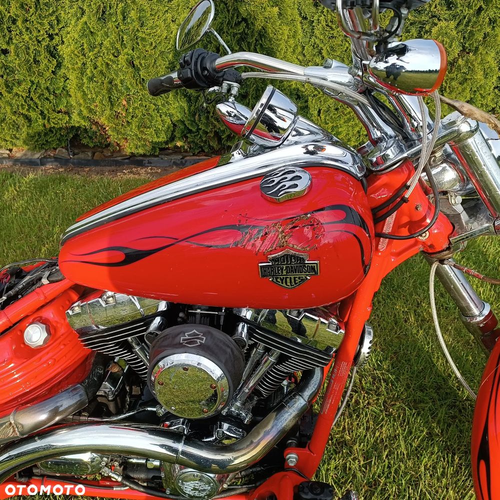 Harley-Davidson Softail Breakout - 9