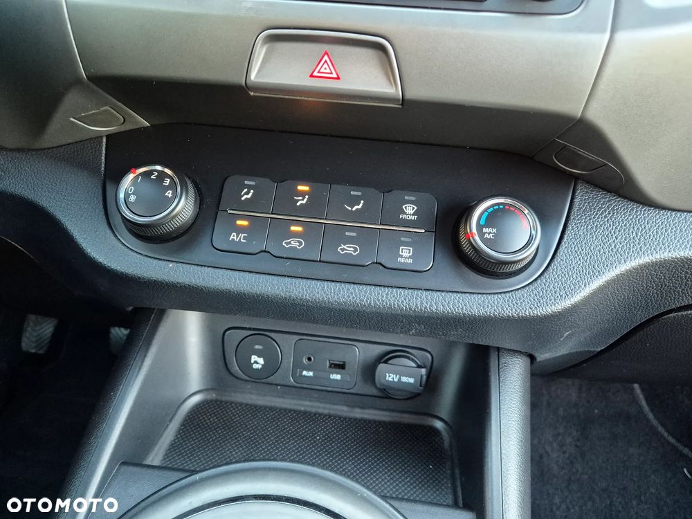 Kia Sportage 1.6 GDI Business Line M 2WD - 29