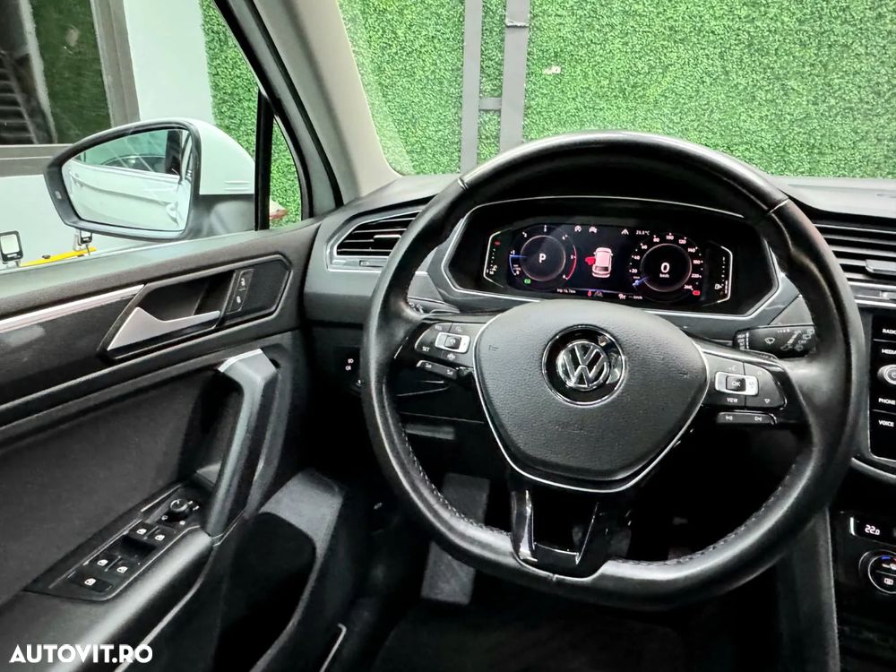 Volkswagen Tiguan 2.0 TDI 4Mot DSG Highline - 16