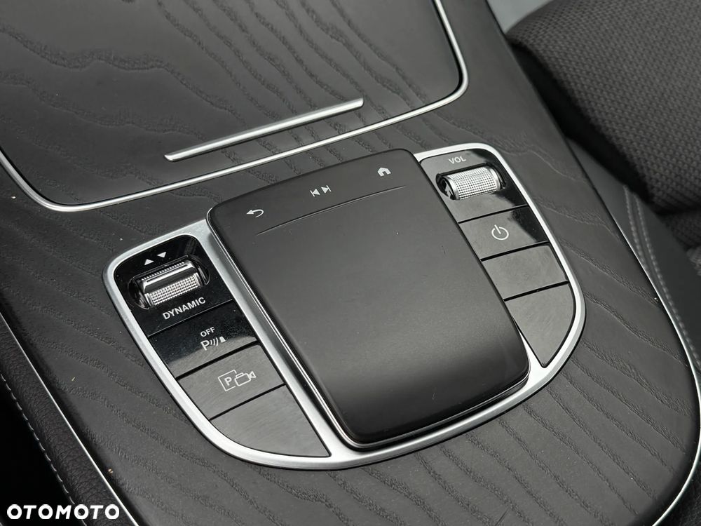 Mercedes-Benz Klasa E 300 Avantgarde - 23