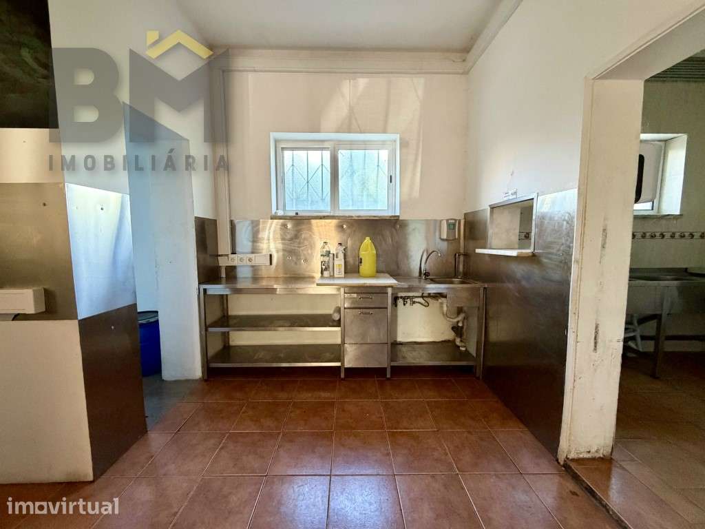 Espaço comercial para venda em Castelo Branco - Excelente oportunid... - Grande imagem: 4/17