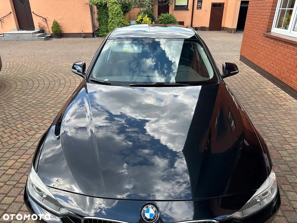 BMW Seria 3 320d Efficient Dynamics Luxury Line - 3